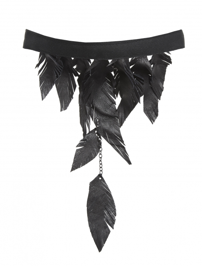 Pitour: Halsband mit Lederfedern | necklace with leather feathers