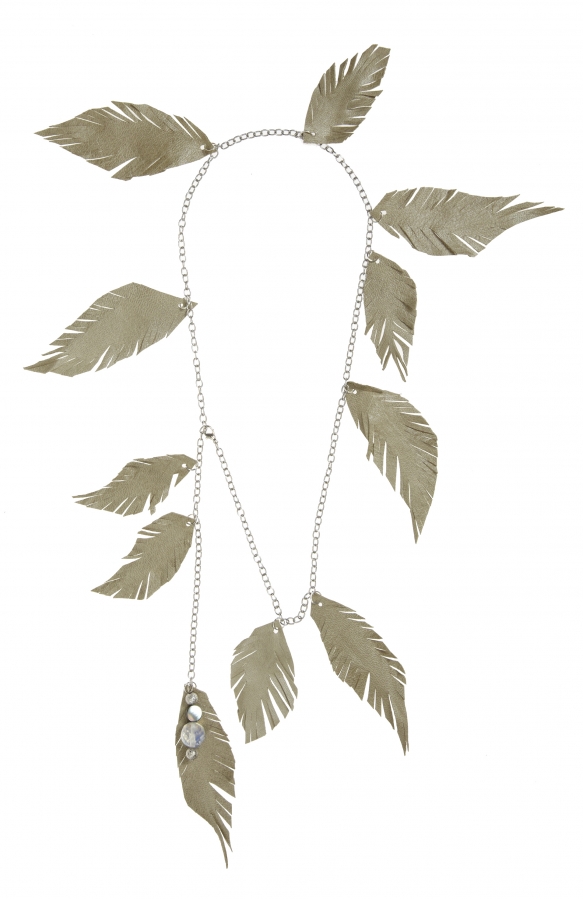 Pitour: Halskette mit Lederfedern | necklace with leather feathers